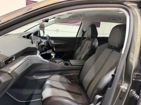 Peugeot 5008 1.5 5008 Allure Blue HDi S/S 5dr 25