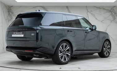 Land Rover Range Rover P440e HSE 3