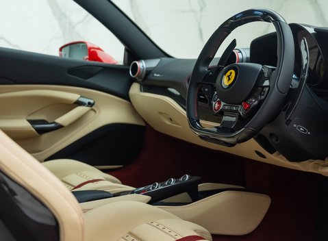 Ferrari F8 Tributo 13