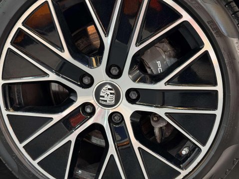 Porsche Taycan Performance 79.2kWh Saloon 4dr Electric Auto RWD (408 ps) 55