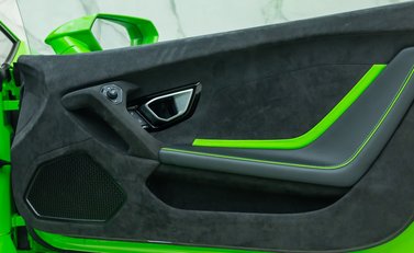 Lamborghini Huracan TECNICA 26