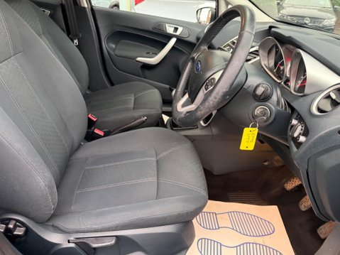 Ford Fiesta 1.6 TDCi ECOnetic DPF Titanium 5dr 12