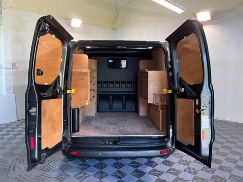 Ford Transit Custom 2.0 320 EcoBlue Limited Crew Van Auto L2 H1 Euro 6 5dr 8
