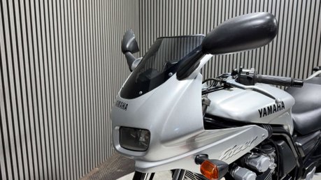 Yamaha FZS FAZER 2000 ONLY 14K VERY CLEAN PROJECT BIKE 600CC COMMUTER 10