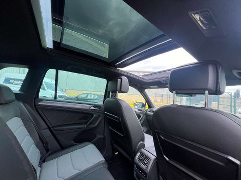 Volkswagen Tiguan 2.0 Tiguan R-Line TDI BlueMotion Technology 4Motion Semi-Automatic 4WD 5dr 33