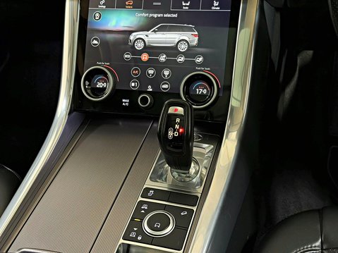 Land Rover Range Rover Sport HSE SDV6 AUTOMATIC 19