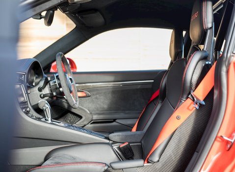 Porsche 911 GT3 RS (991) 15