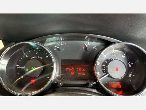 Peugeot 3008 1.6 HDi Allure SUV 5dr Diesel Manual Euro 5 (115 ps) 13