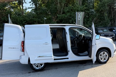 Toyota Proace City L1 DESIGN - NO VAT - AUTO - 1.5 DIESEL - REVERSE CAM - CARPLAY 13