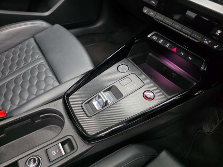 Audi RS3 2.5 TFSI Vorsprung Saloon 4dr Petrol S Tronic quattro Euro 6 (s/s) (400 ps) 8