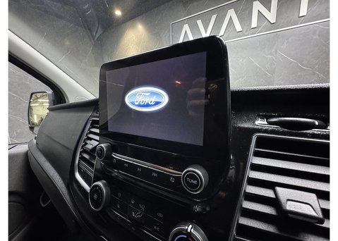 Ford Transit Custom 2.0 320 EcoBlue Limited Crew Van Double Cab 5dr Diesel Manual L2 H1 Euro 6 78