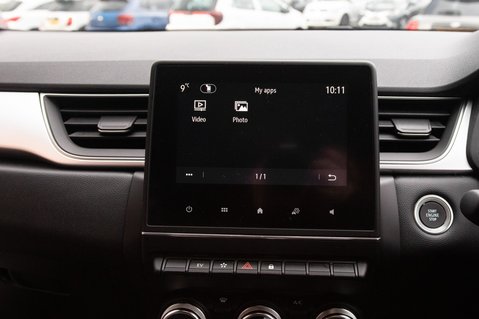 Renault Captur TECHNO E-TECH 25