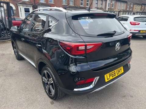 MG ZS 1.0 T-GDI Exclusive Auto Euro 6 5dr 4