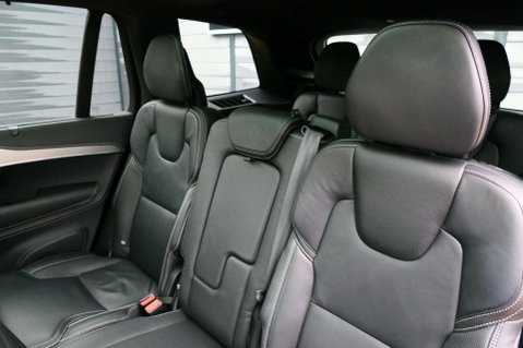 Volvo XC90 2.0 XC90 R-Design B5 MHEV AWD Auto 4WD 5dr 45