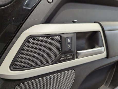 Land Rover Defender 2.0 Defender X-Dynamic HSE PHEV Auto 4WD 5dr 78