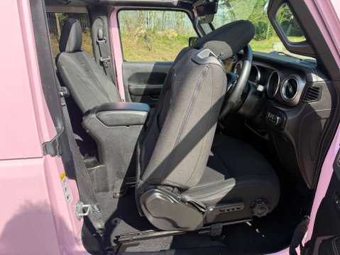 Jeep Wrangler 2.1 Wrangler Sahara MultiJet II Auto 4WD 2dr 26
