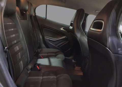 Mercedes-Benz GLA 1.6 GLA180 Urban Edition SUV 5dr Petrol 7G-DCT Euro 6 (s/s) (122 ps) 9