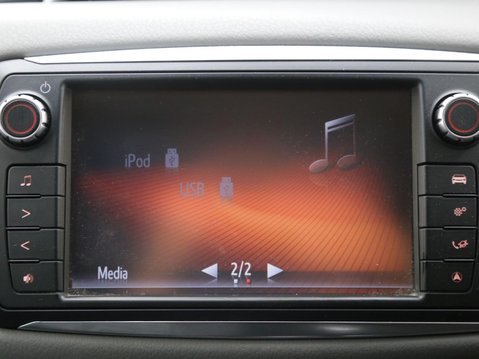 Toyota Yaris 1.0 VVT-i Icon Euro 6 5dr 18