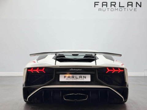 Lamborghini Aventador 6.5 V12 LP 750-4 Superveloce Coupe 2dr Petrol ISR 4WD Euro 6 (750 bhp) 24