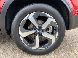 Nissan Qashqai 1.3 Qashqai N-Connecta DiG-T MHEV 5dr 13