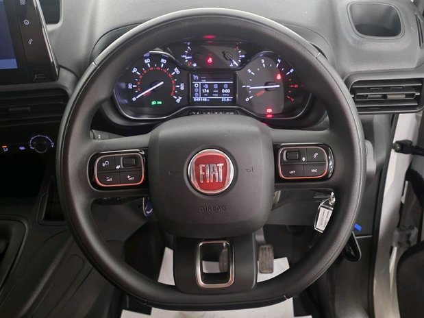 Fiat Doblo DOBLO L1 DIESEL 1.5 Blue HDi 650kg 100 Van 18