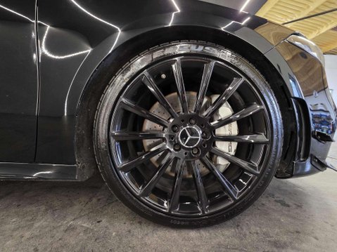 Mercedes-Benz A Class 2.0 AMG A 35 4Matic Premium+ Auto 4WD 5dr 10