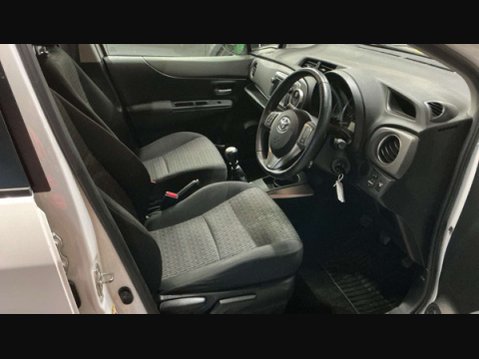Toyota Yaris 1.3 Yaris Icon+ VVT-i 5dr 13