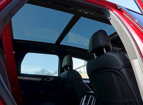 Porsche Cayenne GTS 13