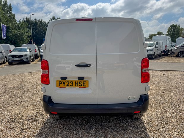 Citroen Dispatch MWB L2H1 Low Roof Enterprise 145bhp 1400 Air Con Sensors SELECT 7