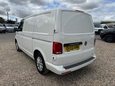 Volkswagen Transporter SWB L1H1 Low Roof Highline T28 Air Con Alloys Sensors EURO 6 SELECT 10