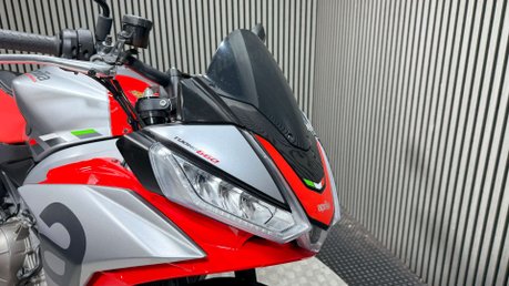 Aprilia Tuono 660 2021 ONLY 11K STUNNING BIKE NEW TYRES MID WEIGHT NAKED 37