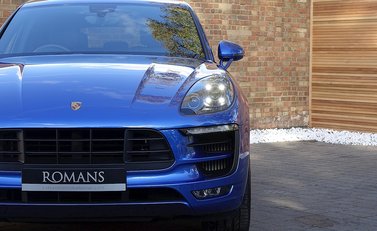 Porsche Macan GTS 5