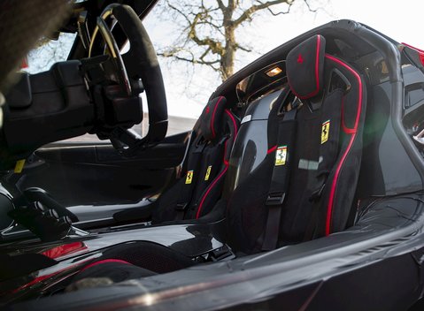 Ferrari LaFerrari Aperta 16