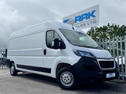 Peugeot Boxer 2.2 BlueHDi 335 Professional Panel Van 5dr Diesel Manual L3 H2 Euro 6 (s/s)