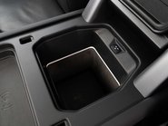 Land Rover Defender P400e XS Edition 17