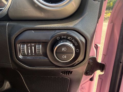 Jeep Wrangler 2.1 Wrangler Sahara MultiJet II Auto 4WD 2dr 36