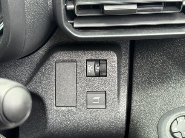 Vauxhall Combo Crew Cab [SOLD CR] LWB L2H1 Low Roof Prime Air Con Cruise Sensors Nav EURO 27