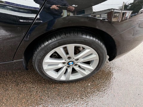 BMW 1 Series 1.5 118i Sport Euro 6 (s/s) 5dr 26