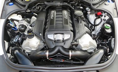 Porsche Panamera Turbo 17