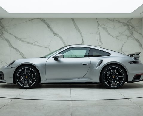 Porsche 911 Turbo S (992) 