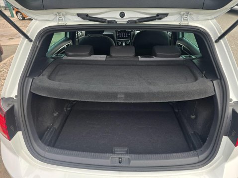 Volkswagen Golf 2.0 TDI R-Line DSG Euro 6 (s/s) 5dr 32