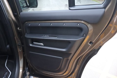 Land Rover Defender 110 2026 D350 HARD TOP X-DYNAMIC HSE STYLED BY SEEKER WITH LANDROVER REAR SEATS 17