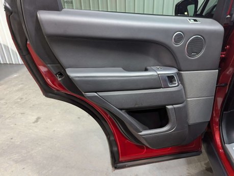 Land Rover Range Rover Sport 2.0 Range Rover Sport HSE Dynamic P400e Auto 4WD 5dr 68