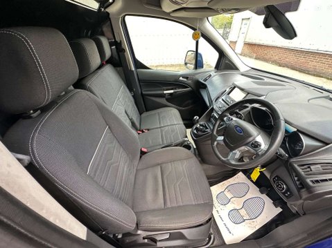 Ford Transit Connect 1.6 TDCi 200 Limited L1 H1 5dr 17