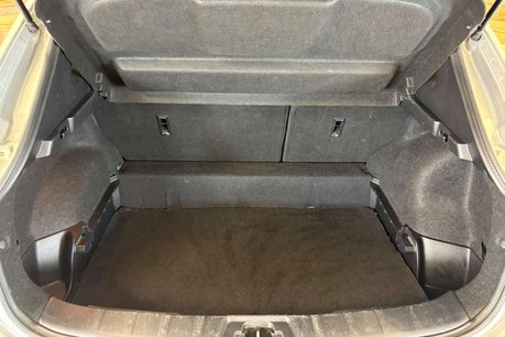 Nissan Qashqai 1.2 DIG-T N-Connecta SUV 5dr Petrol Manual Euro 6 (s/s) (115 ps) 59