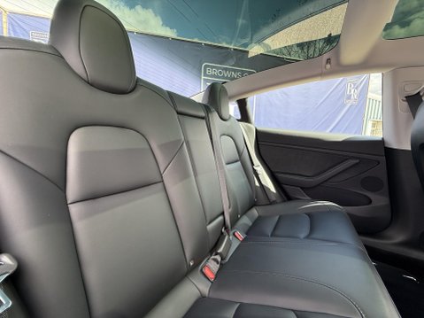 Tesla Model 3 Saloon 4dr Electric Auto RWD (241 bhp) 26