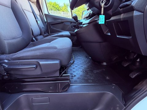 Renault Trafic SL28 BUSINESS PLUS DCI 28