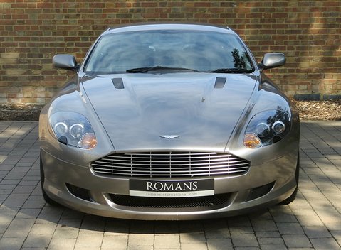 Aston Martin DB9 16