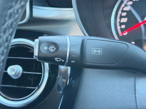 Mercedes-Benz C Class 2.0 C 200 Sport Auto 4dr 18
