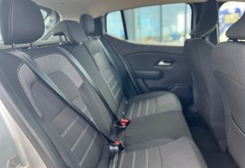 Dacia Sandero COMFORT 1.0 TCE AUTOMATIC 5 DOOR 31